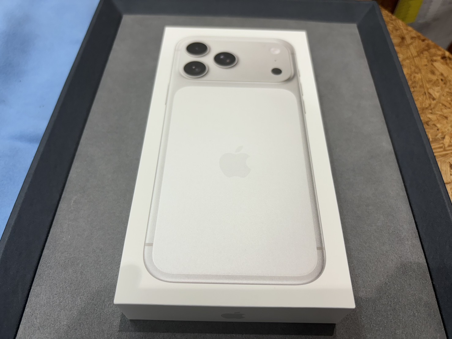 iPhone17ProMAX 256GBを買取させて頂きました！ 【iPhone修理の